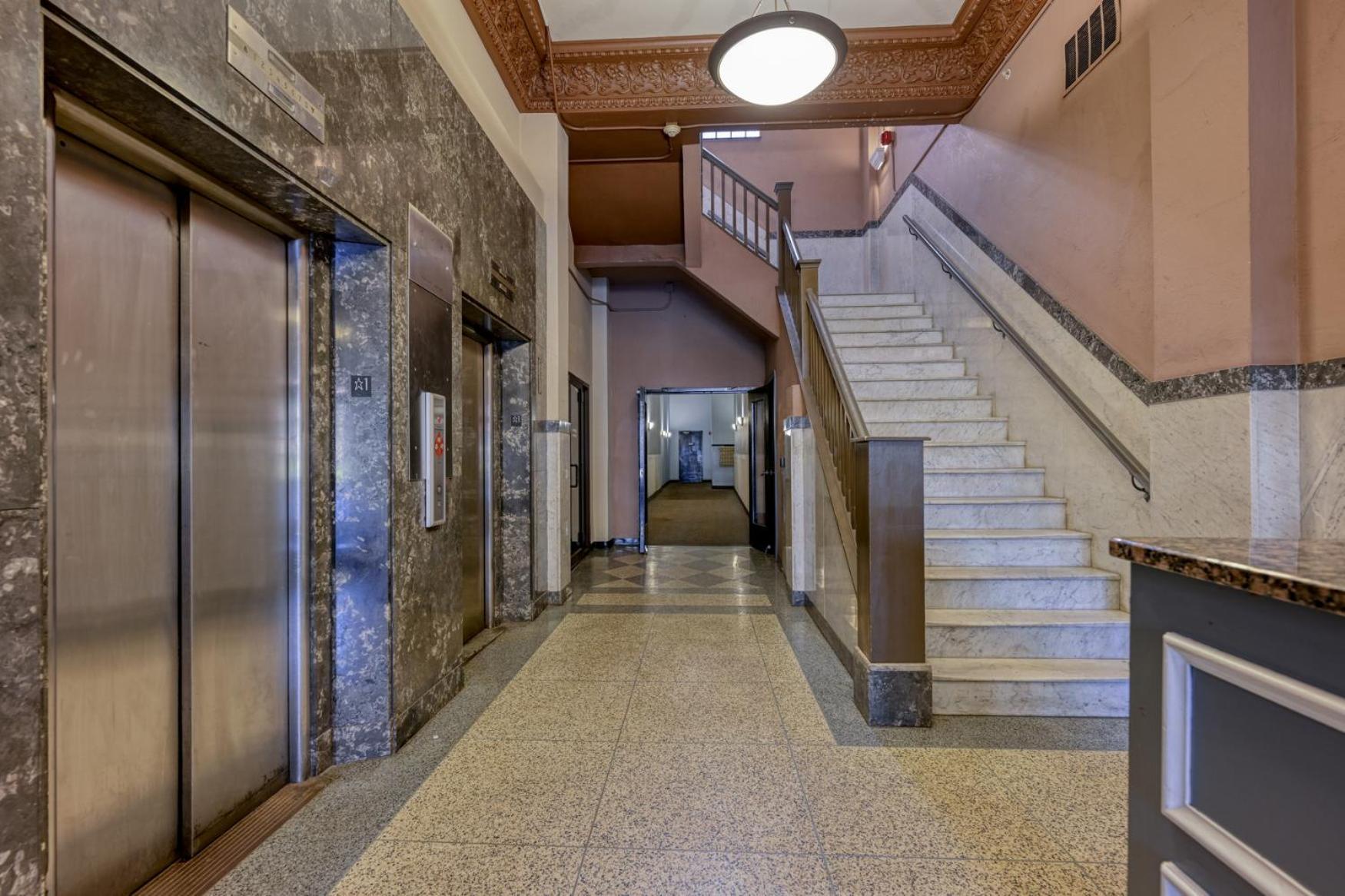 2 Bath Prkg+Gym+Sauna Perk Plaza +30 Day Cleveland Zewnętrze zdjęcie