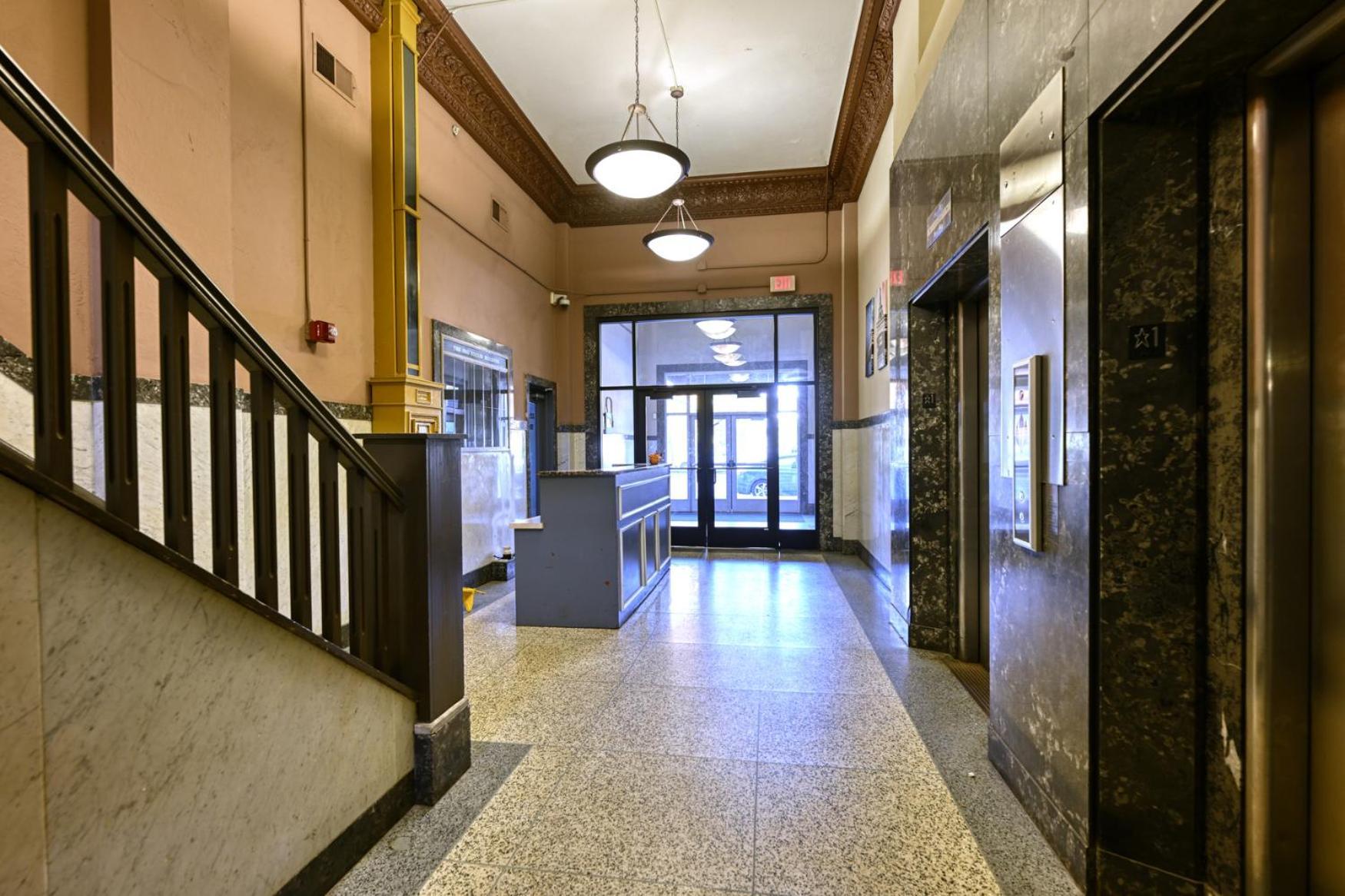 2 Bath Prkg+Gym+Sauna Perk Plaza +30 Day Cleveland Zewnętrze zdjęcie