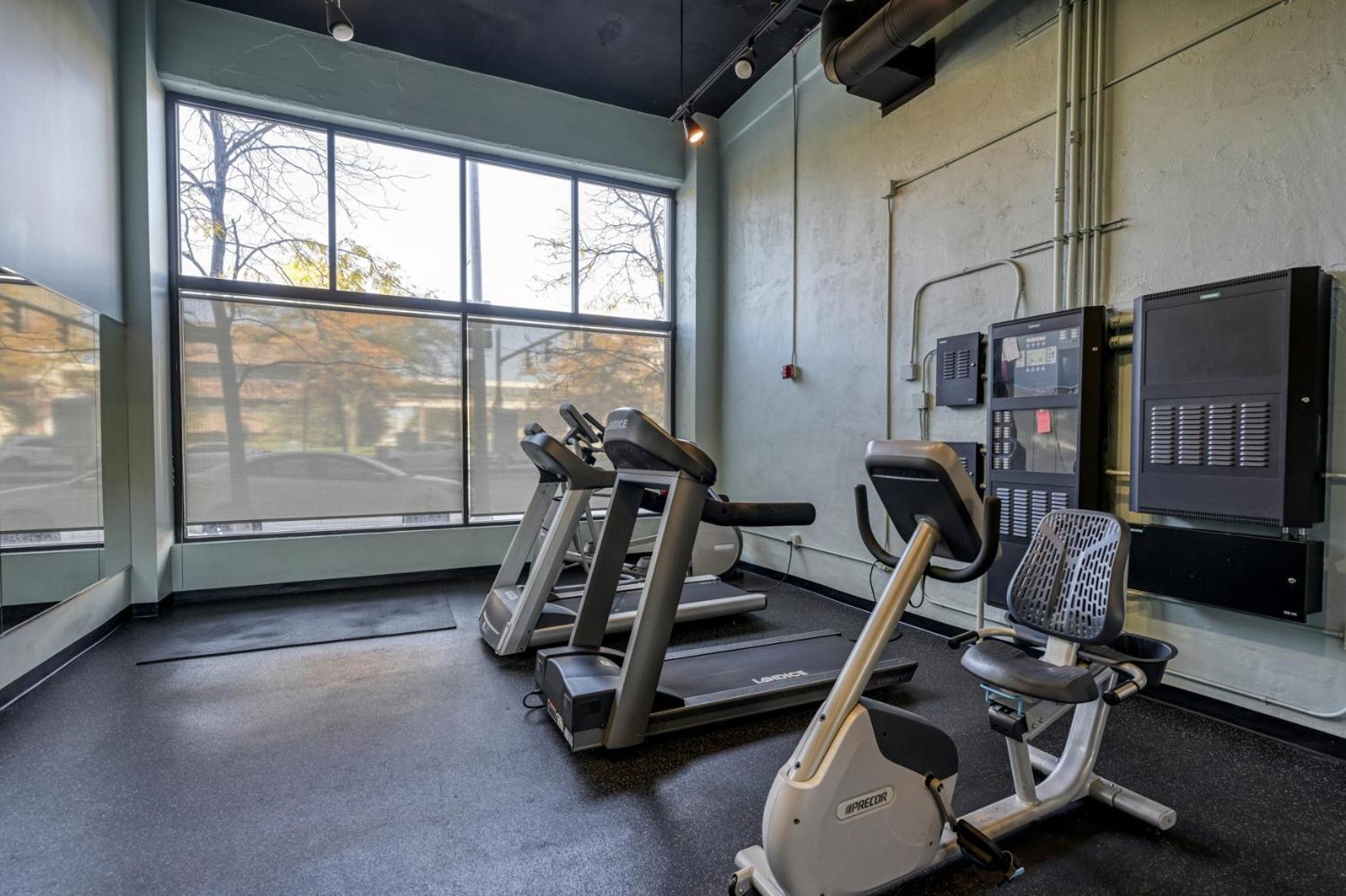 2 Bath Prkg+Gym+Sauna Perk Plaza +30 Day Cleveland Zewnętrze zdjęcie